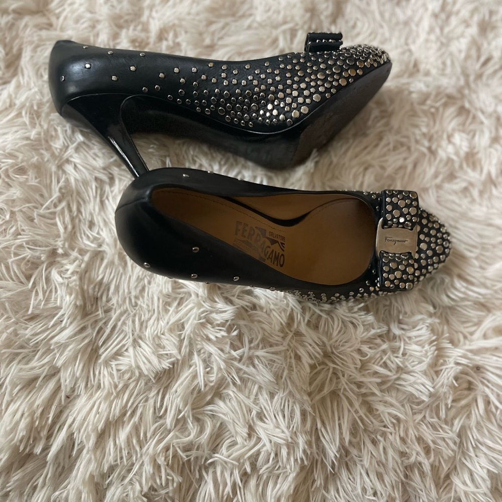 Salvatore Ferragamo used size 7